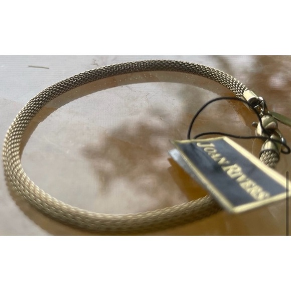 Joan Rivers Herringbone Western Antique Large Gold Clasped Bracelet - Picture 2 of 11